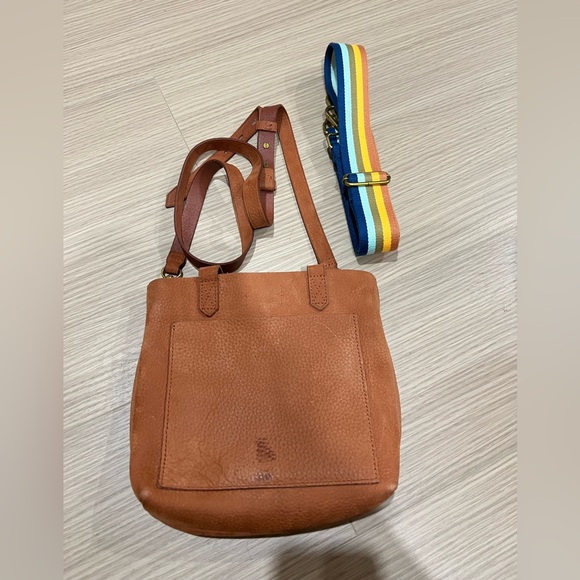Used- Madewell The Small Transport Crossbody in Nubuck Leather: Rainbow Strap - Picture 5 of 17